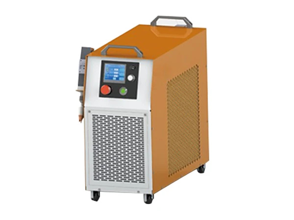 Portable handheld fiber laser welder with integrated air cooling system Portable handheld fiber laser welder with integrated air cooling system